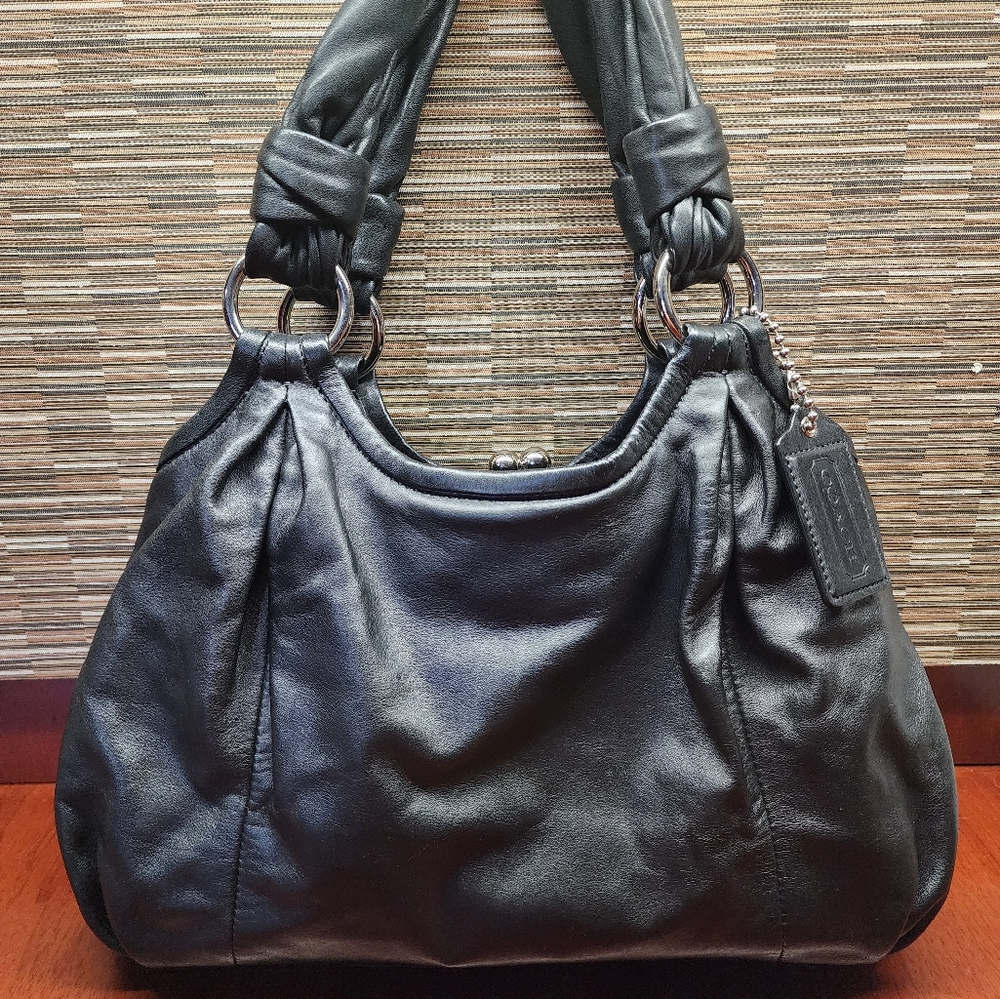 Coach Black Leather Parker Shoulder Kiss Lock Bag Quality Soft Leather EUC